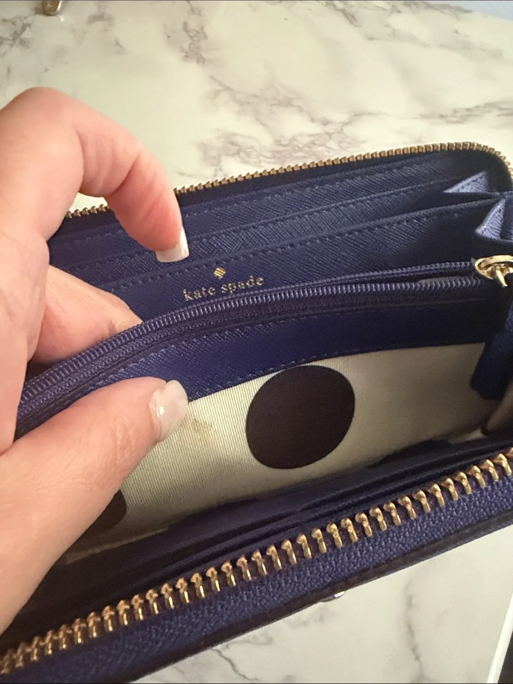 2 Kate Spade Wallets - Picture 7 of 12